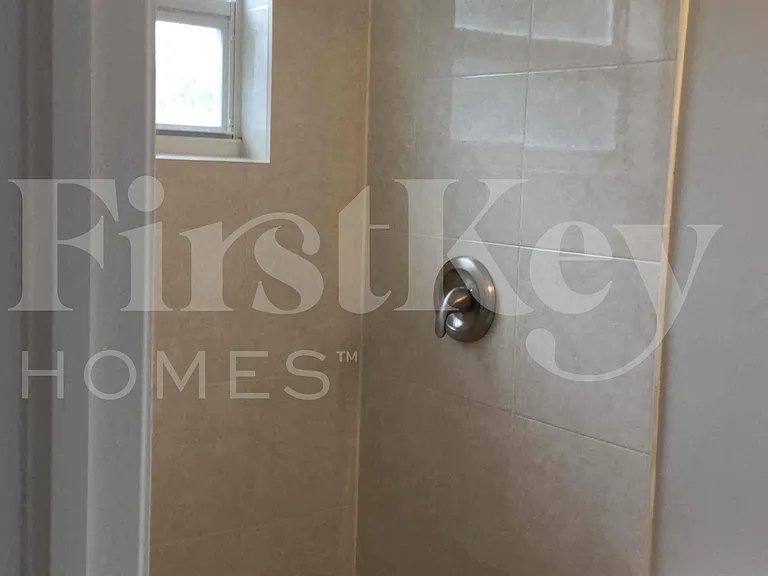6521 Roosevelt St — Photo 14