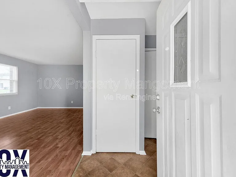 3071 Rotunda Ct S — Photo 4