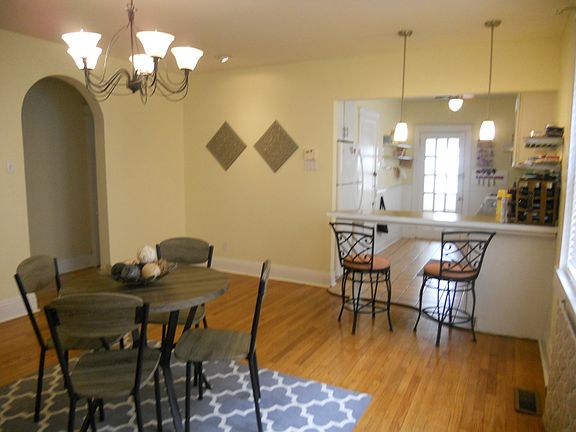 5th image of 7228 Dartmouth Ave Floor 1