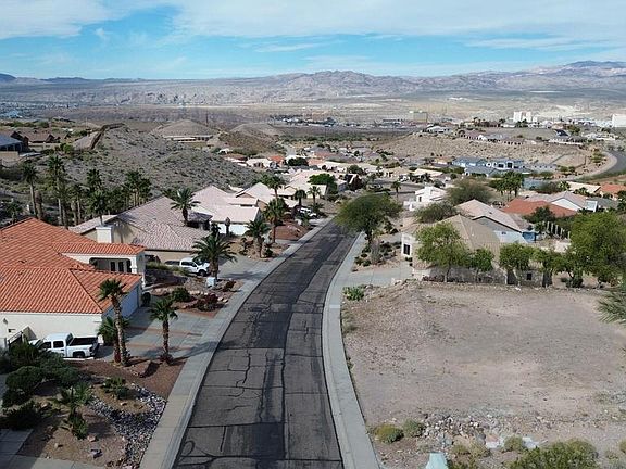 3rd image of 2891 Desert Vista Drive