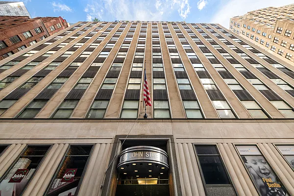 Rented by Compass | media 40