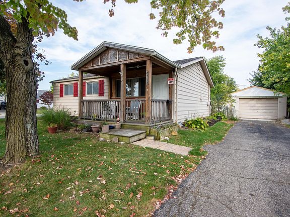 2nd image of 4758 Larkhall Ln