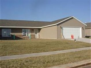 509 Stillwater Dr, Chillicothe, IL 61523