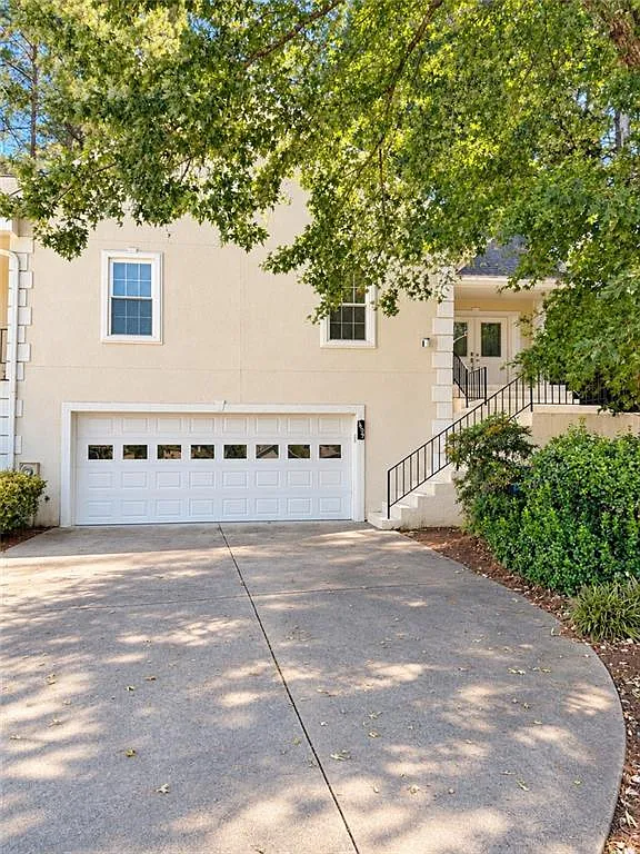 3 bed, 3.0 bath, $3,000 — Photo 1
