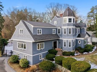 1 Combs Way, Chelmsford, MA 01824