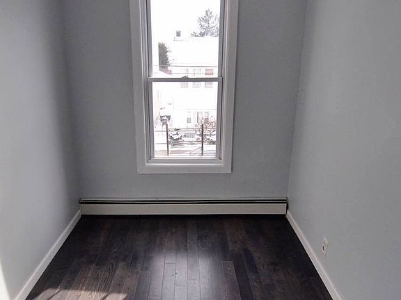 5th image of 8037 89th Ave #2F