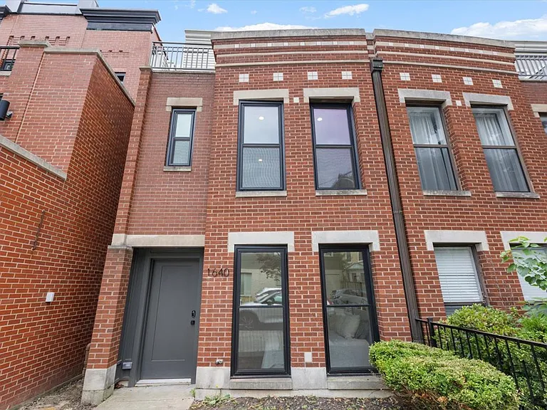 1640 N Bissell St — Photo 1