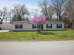 445 Bay Island Rd, New Boston, IL 61272