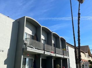 21827 Lanark St #16, Canoga Park, CA 91304