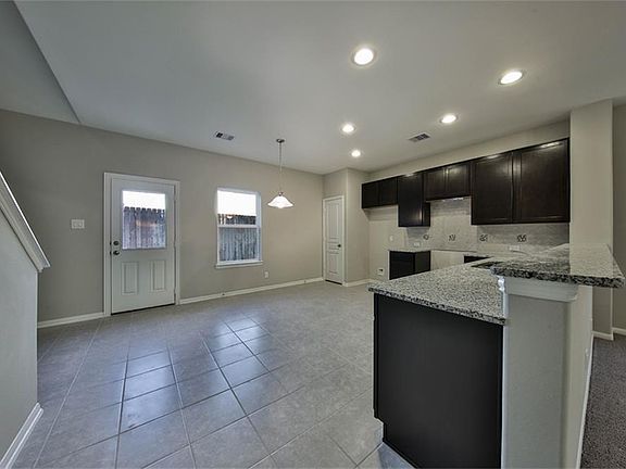 5th image of 2309 Ivory Ct