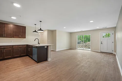 Marshview Apartments LLC Photo 1