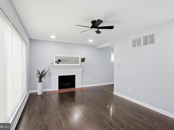 4th image of 1917 Nova Ave