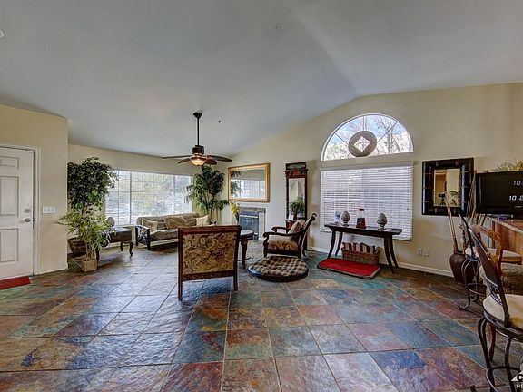 3rd image of 65680 Avenida Ladera