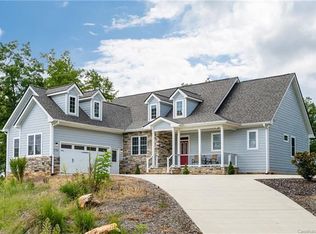 735 Bills Mountain Trl, Lake Lure, NC 28746
