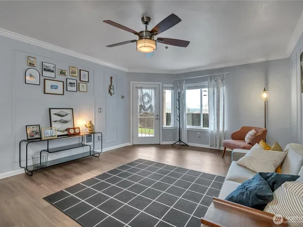 15310 Macadam Road S #A204, Tukwila, WA 98188