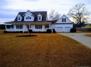 7012 Pope Cashwell Ct, Hope Mills, NC 28348