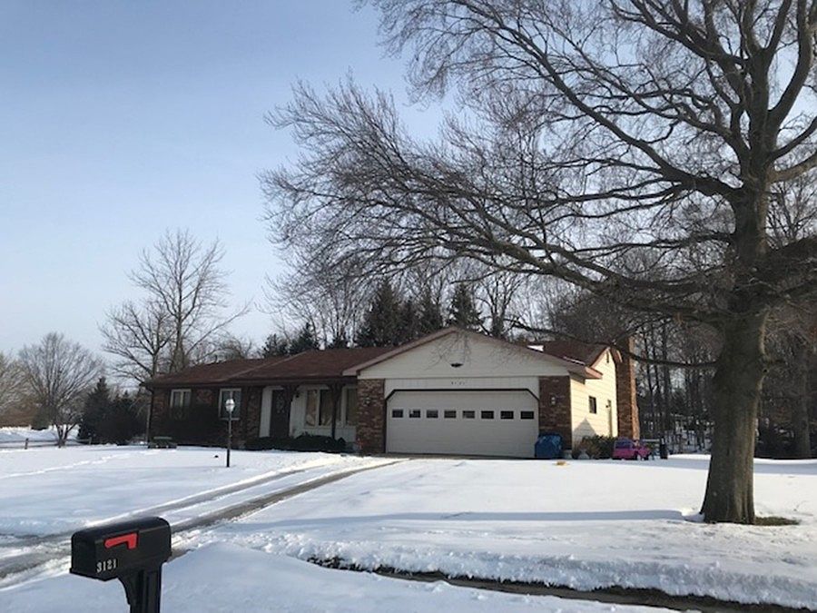 2nd image of 3121 Beechcrest Dr