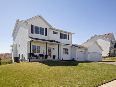 473 Amberg Ln, Chaska, MN, 55318