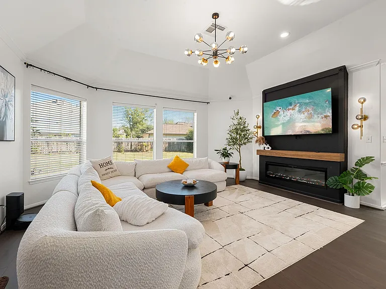 14910 Lake Woodbridge Ct — Photo 8