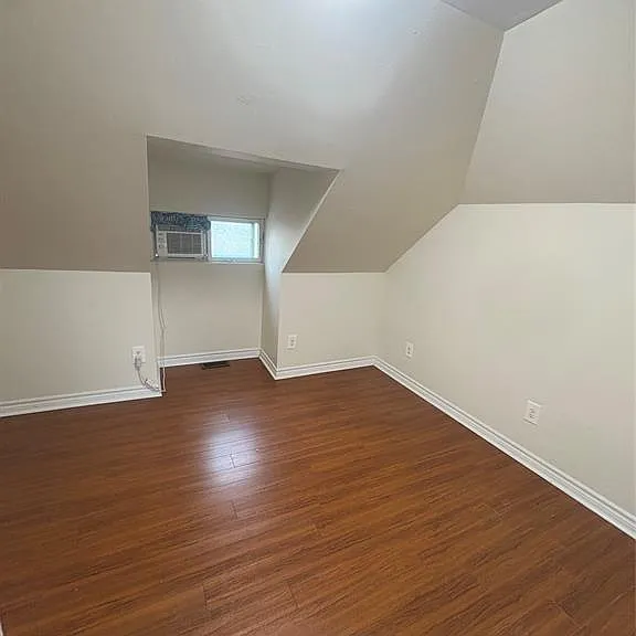 853 Pillette Rd #2 — Photo 11
