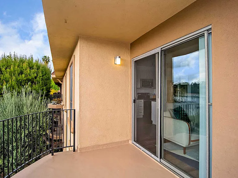 Los Robles Apartments — Photo 58