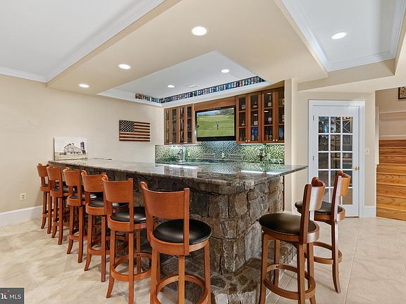 3rd image of 3001 Fox Den Ln