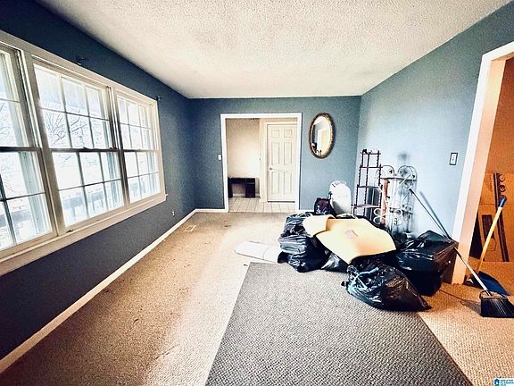 2nd image of 710 Loy St
