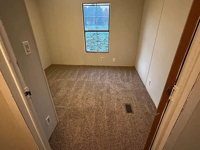 250 Small Rd — Photo 6
