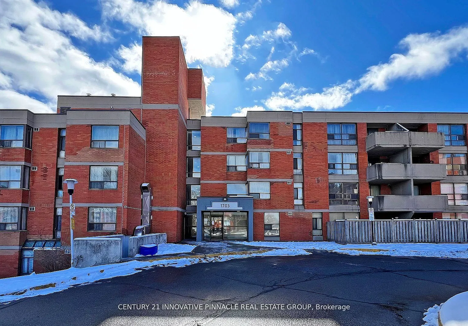 3 bed, $2,500 — Photo 1