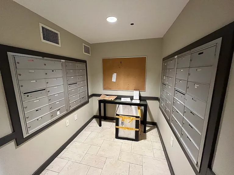 99 Chestnut Hill Ave #105 — Photo 6