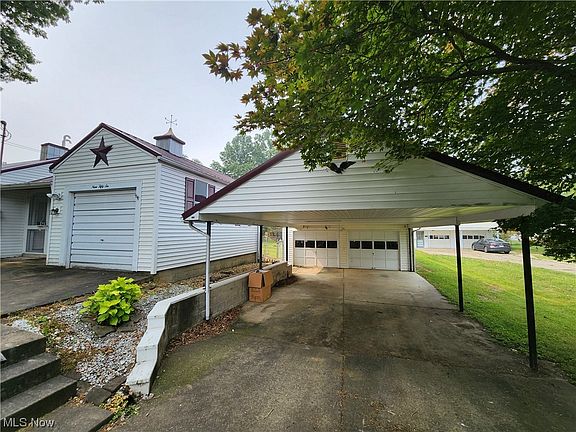 4th image of 956 W Virginia Ave