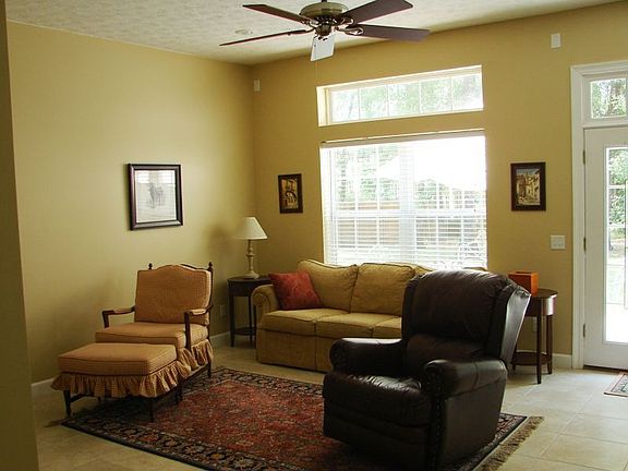 High Ceilings!