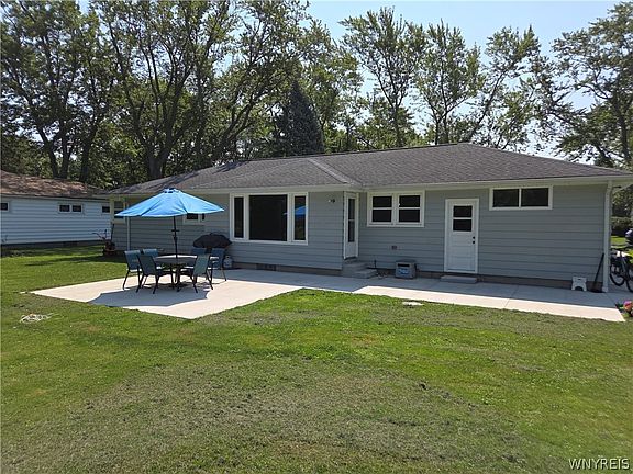 4th image of 987 Elliott Dr