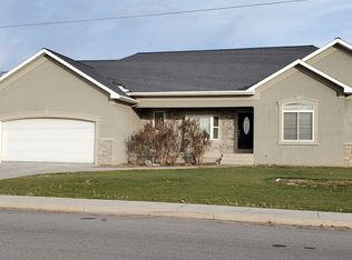 150 S 200 W, Hyde Park, UT 84318