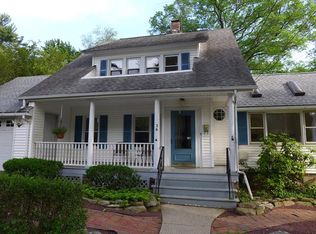 26 Rollins Ave, Pearl River, NY 10965