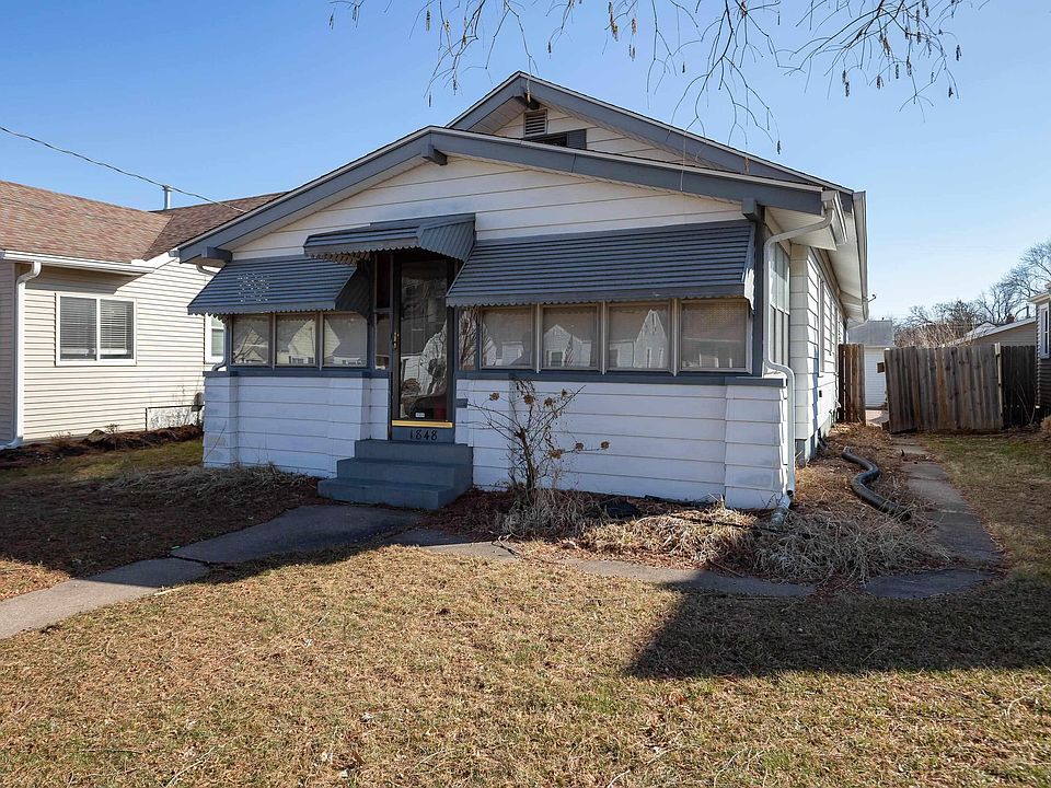 1st image of 1848 32nd St