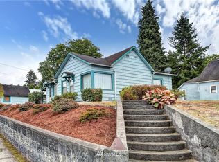 304 E 5th St, Arlington, WA 98223