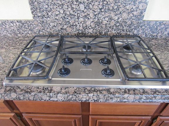 5-Burner Cooktop