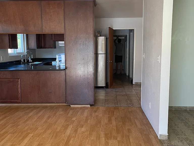 2528 Bates Dr — Photo 4