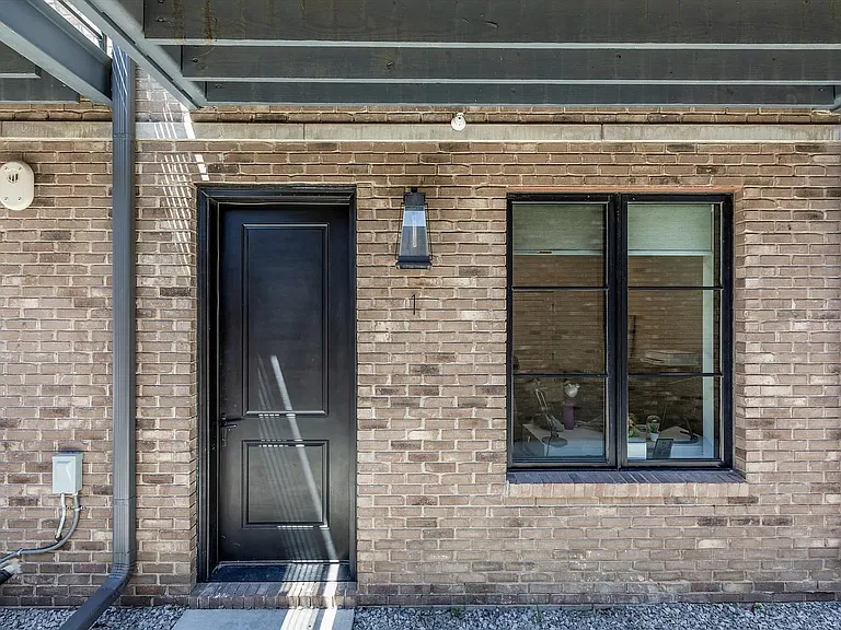 262 Mack Ave #1 — Photo 32