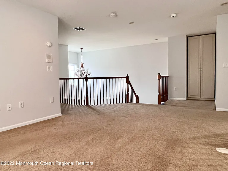 1 Hendrickson Ct — Photo 23