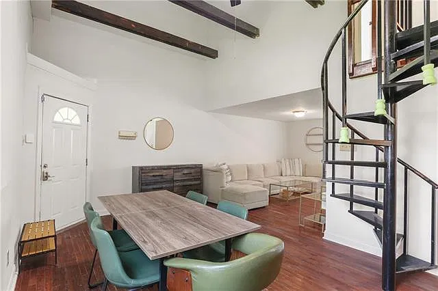 4 bed, 2.0 bath, 1150 sqft, $3,800 — Photo 4