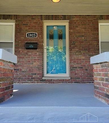 2nd image of 1823 Sherman Ave