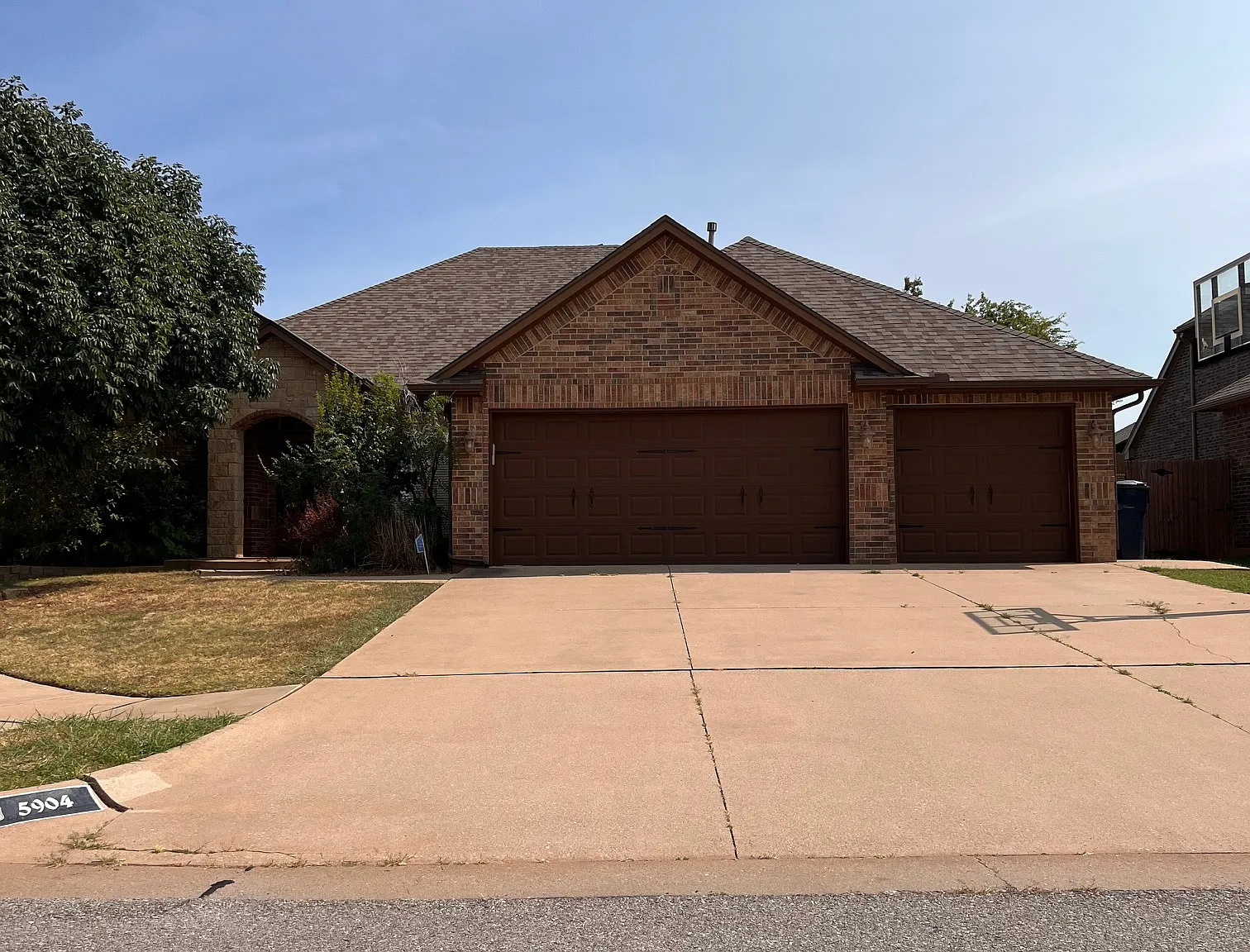 3 bed, 2.5 bath, 2482 sqft, $2,475 — Photo 1