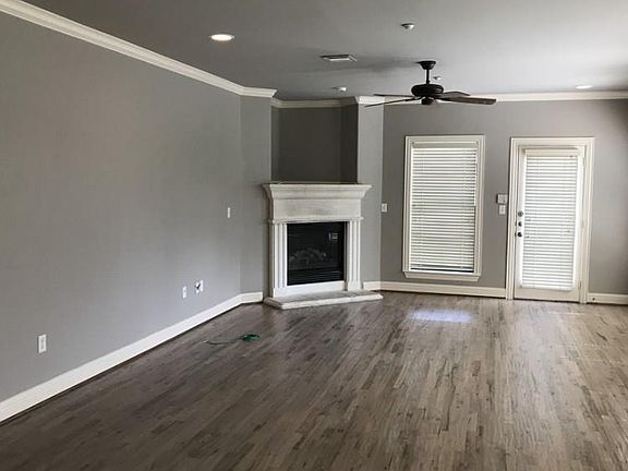 3rd image of 3208 Daniel Ave APT D