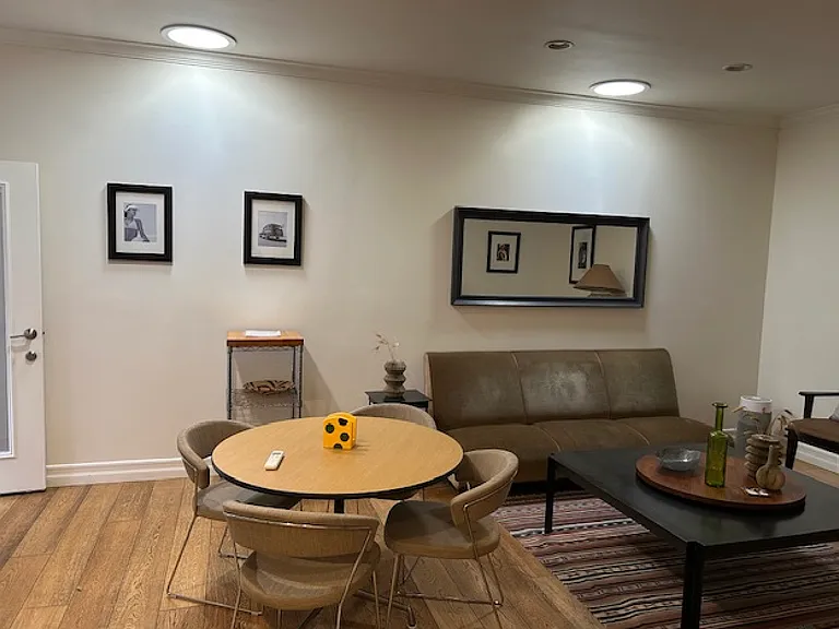 1052 S Crescent Heights Blvd — Photo 9