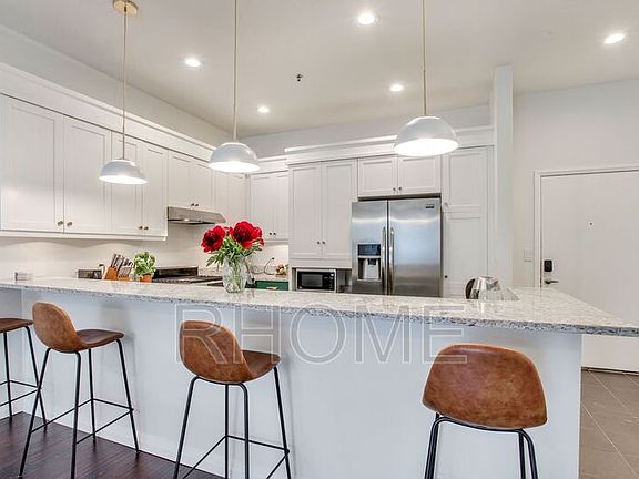 5th image of 350 E 200th St N #420