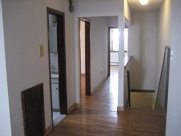 3rd image of 1628 S 9th St Floor 3