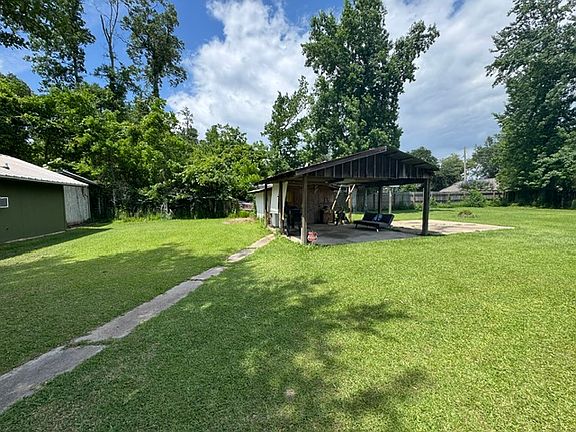 4th image of 660 Princess Dr