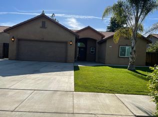 818 Claremont Ave, Sanger, CA 93657